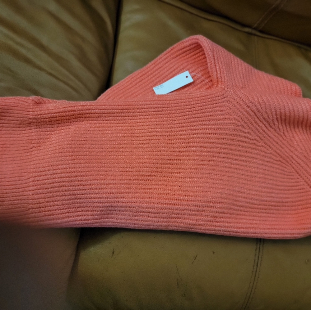 Cardigan - Picture 4 of 4